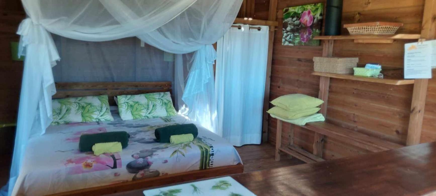 Bed and Breakfast Ali-Nais Location Deshaies Habitación foto
