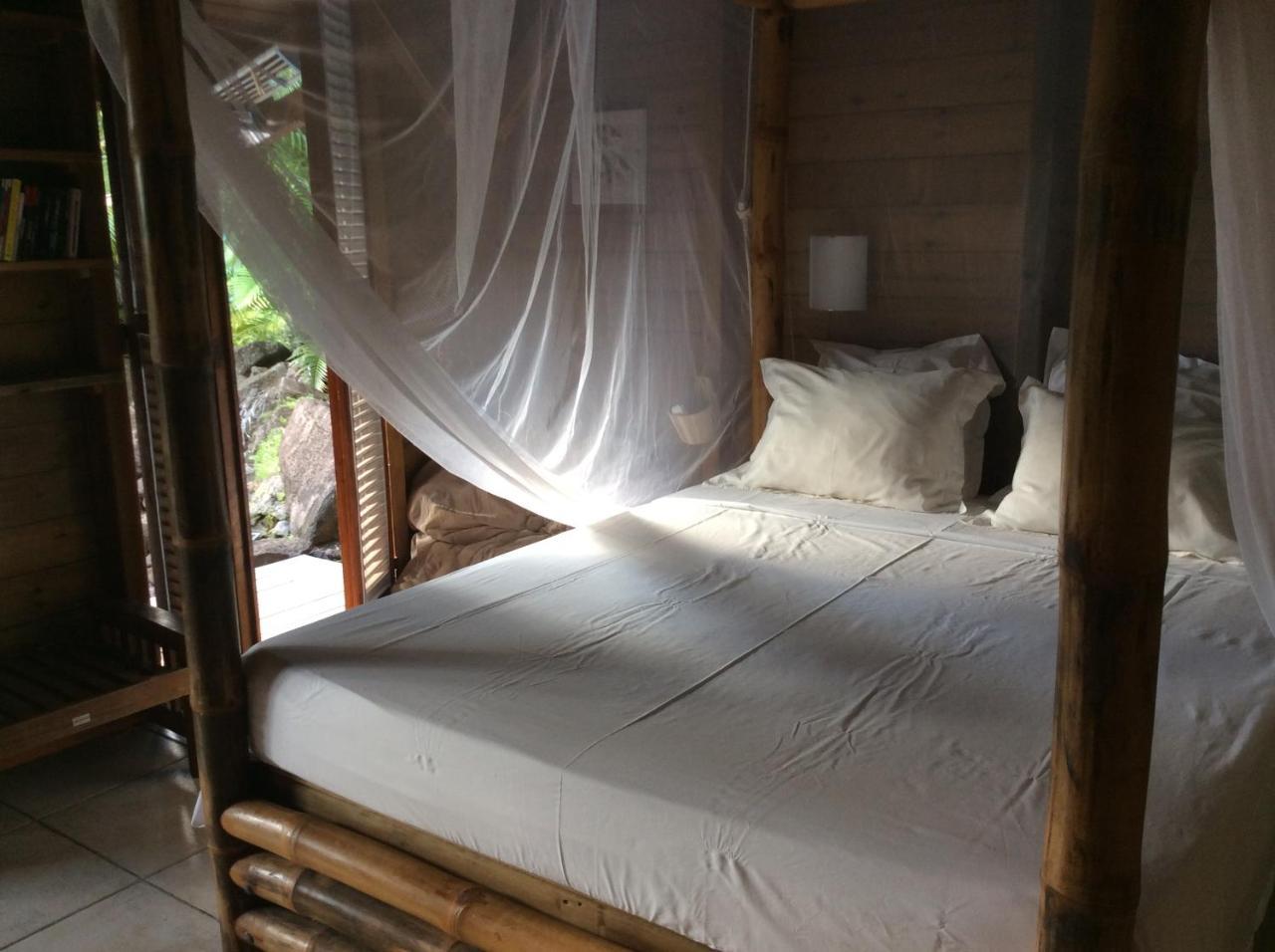 Bed and Breakfast Ali-Nais Location Deshaies Exterior foto
